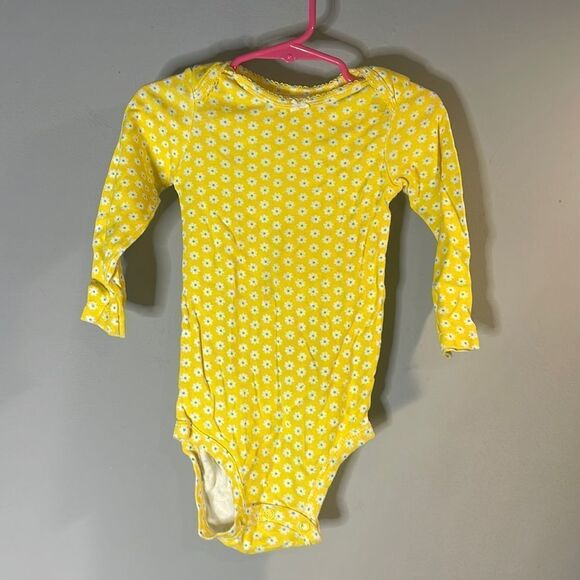 Carter’s long sleeves printed one piece baby girl 24 months-yellow - Picture 1 of 10